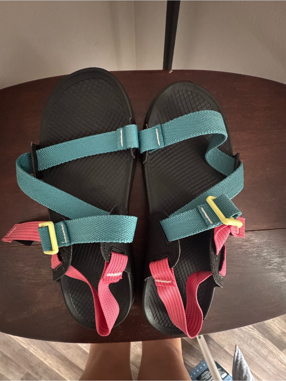 Chaco Women’s Lowdown Sandals Pink/Teal Sz 9